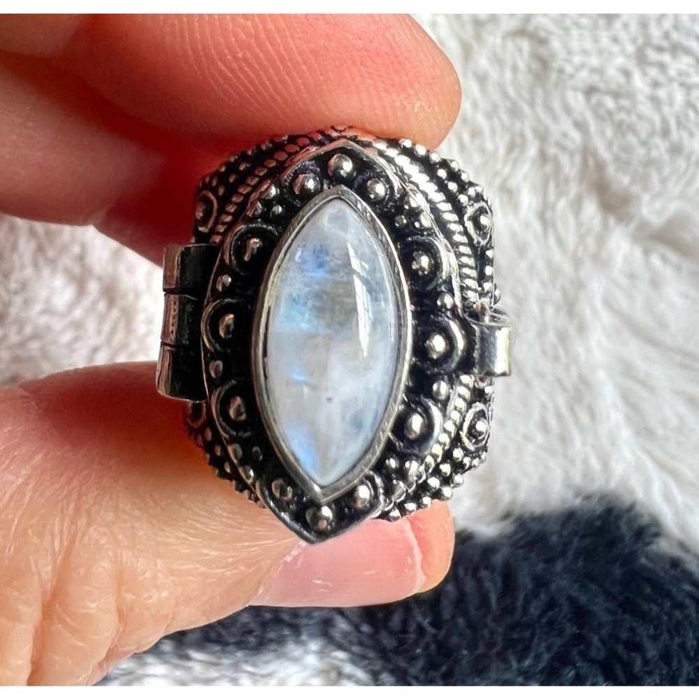 925 Rainbow Flash Moonstone POISON Ring 10 - Picture 6 of 13